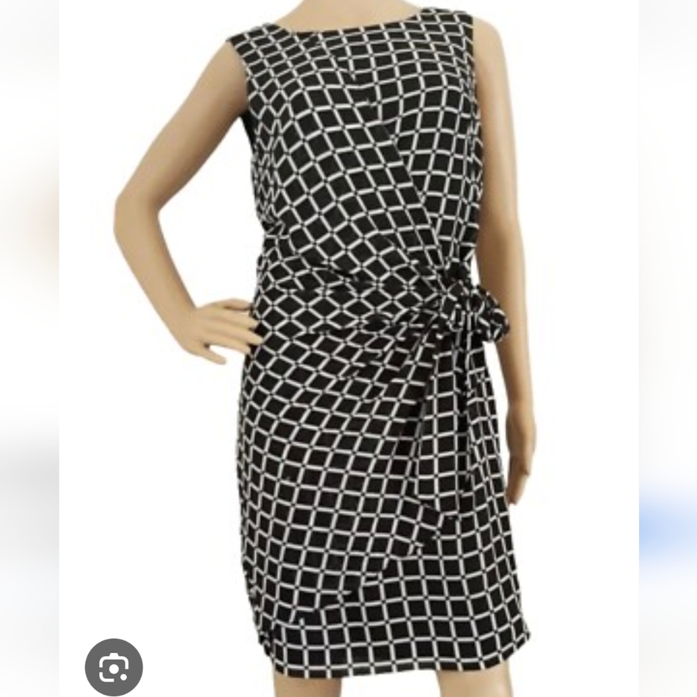 White House Black Market 4 Geo Chiffon Hauz Wtap Dress